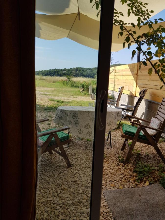 Hotel La Poussiniere à Aigueze Extérieur photo
